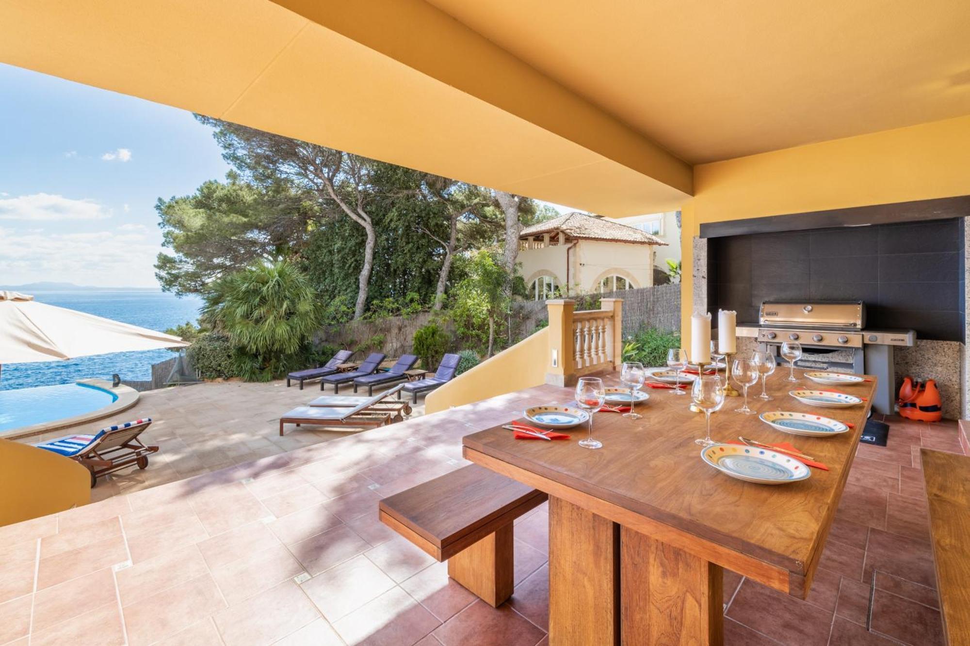 Villa Cala Vinyes *